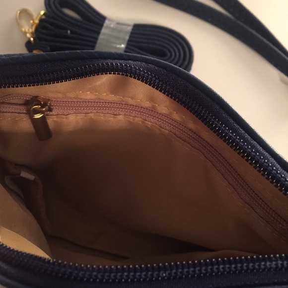 Navy cross body wristlet clutch purse NEW - Picture 3 of 3